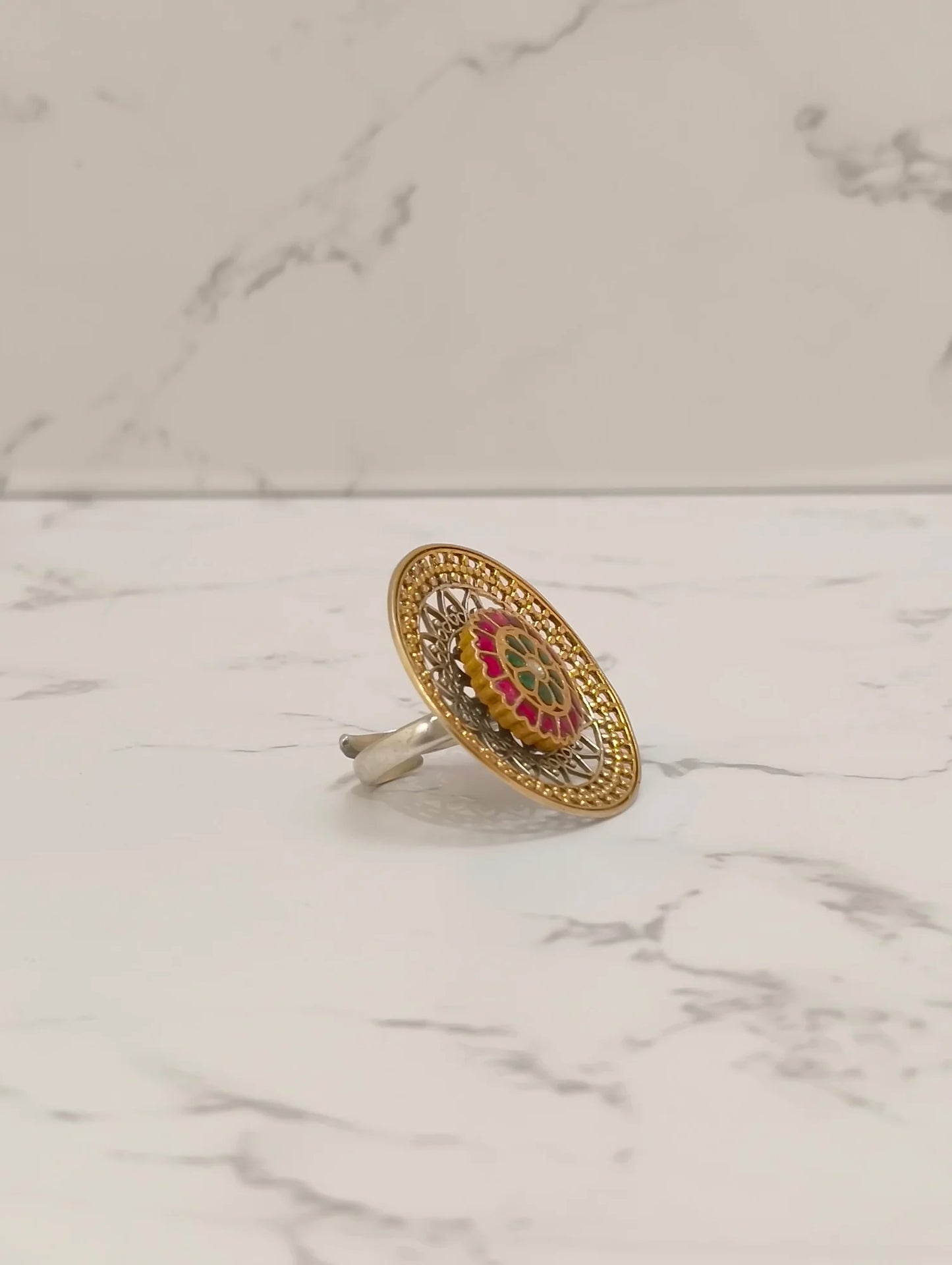 ROUND BRIDAL RING