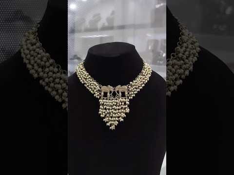 PEARL BEADED NECKLACE