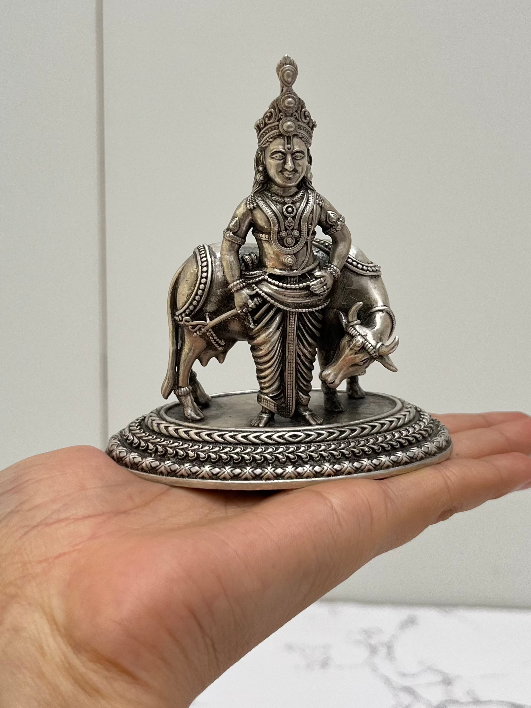 Main front view: 925 sterling silver Krishna with cow idol front view – handcrafted Gopal murti 166.94g