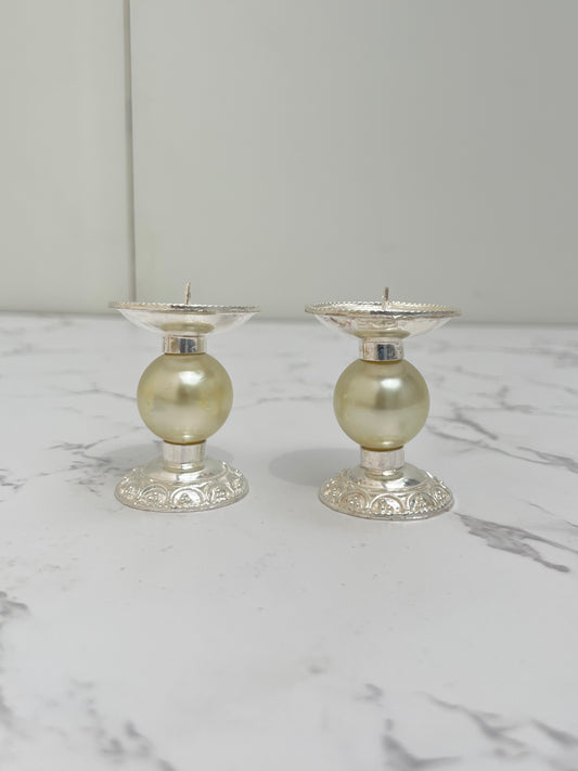 PEARL CANDLE STAND