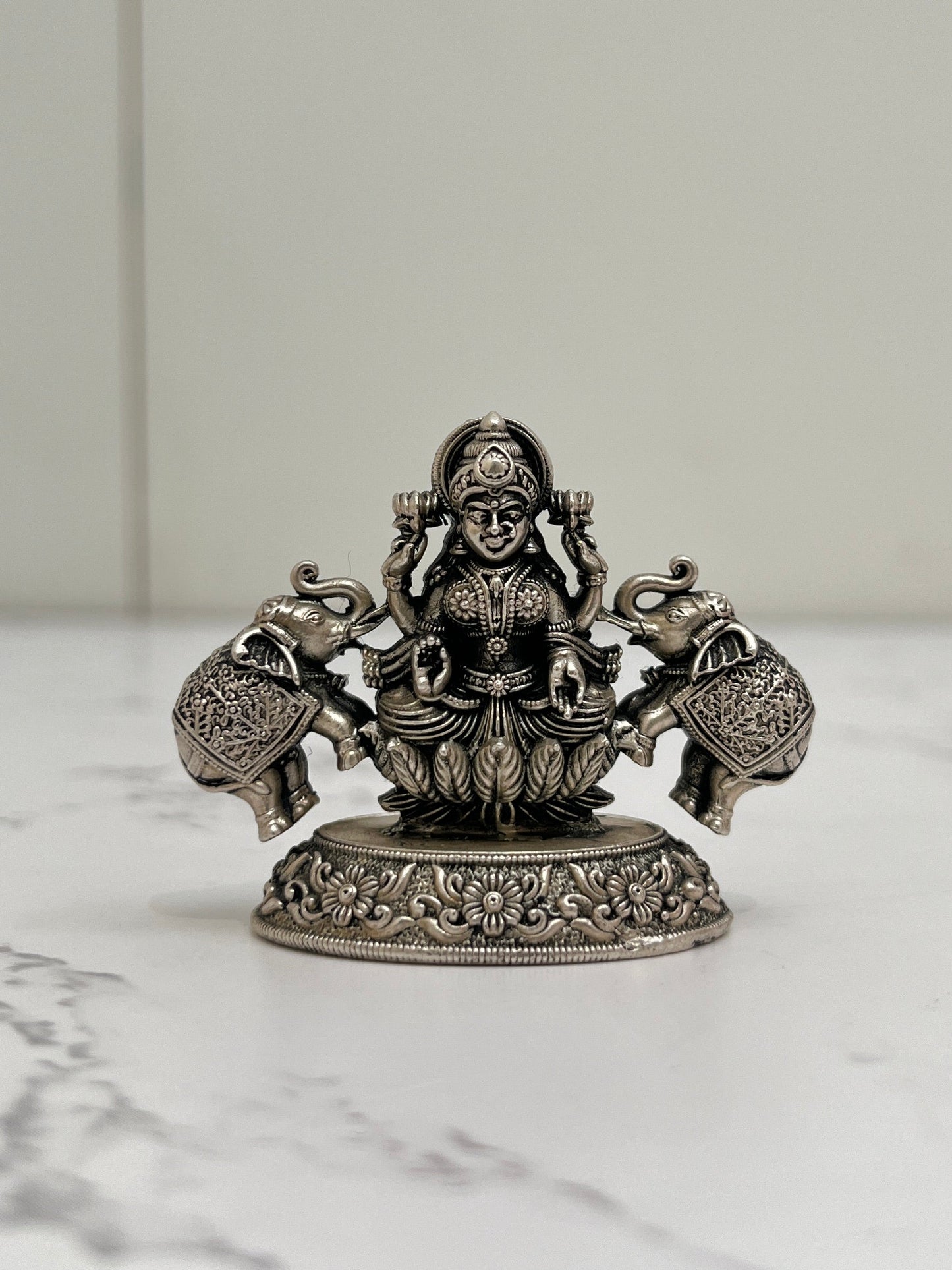 925 sterling silver Gaja Lakshmi idol hand-held – Goddess Lakshmi with elephants murti