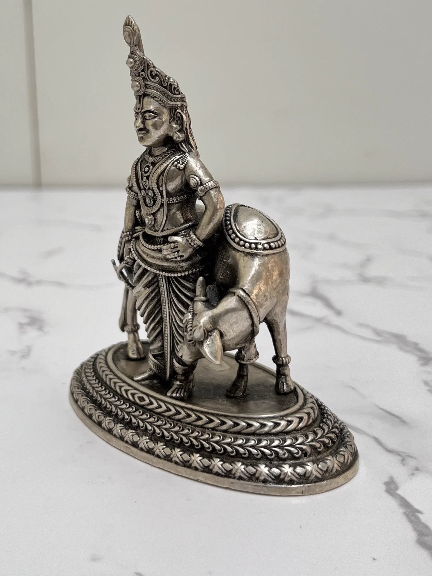 925 KRISHNA COW IDOL