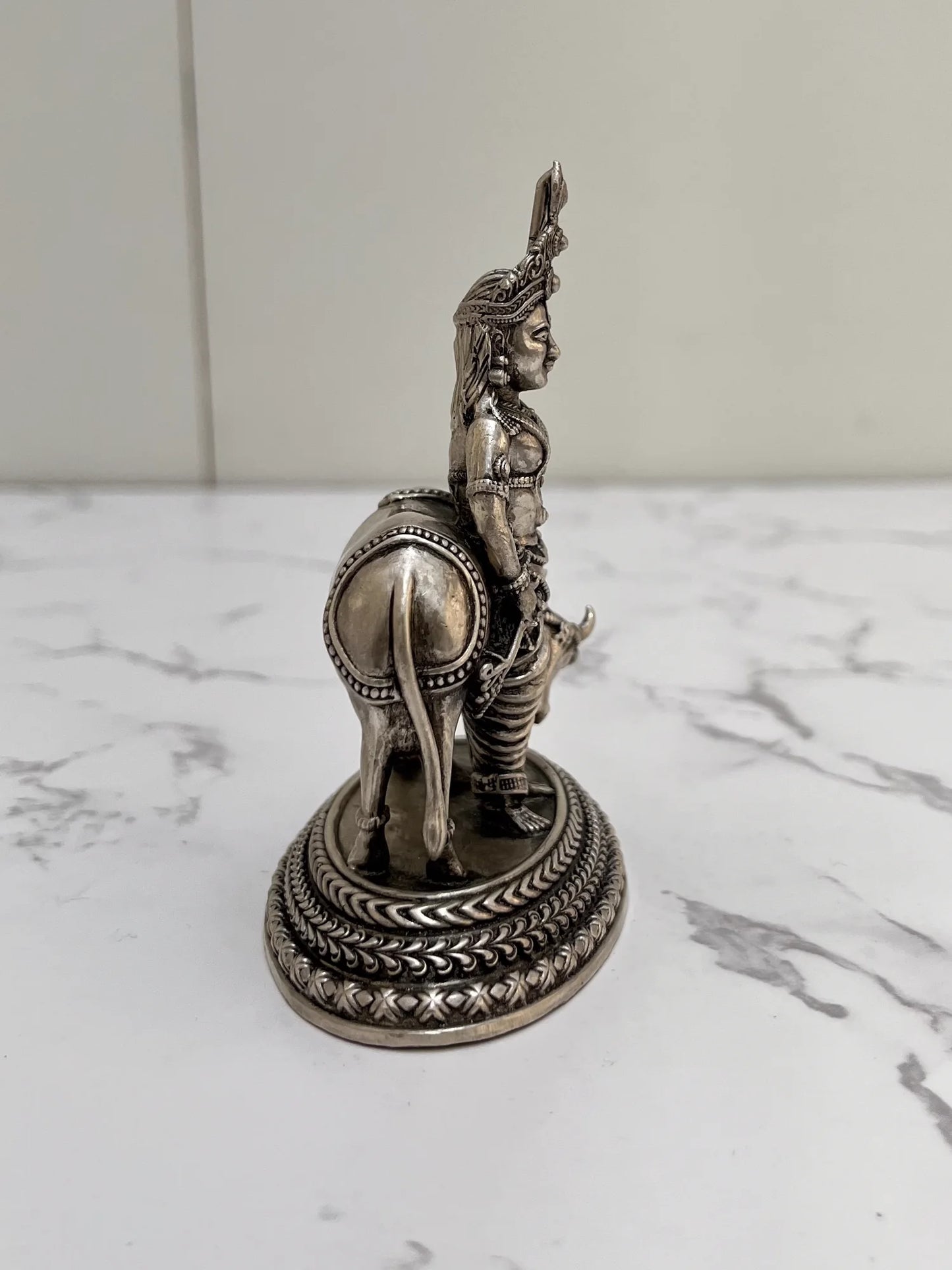 925 KRISHNA COW IDOL