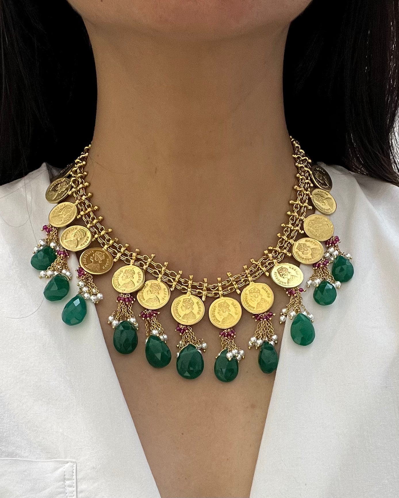 VICTORIA COIN NECKLACE