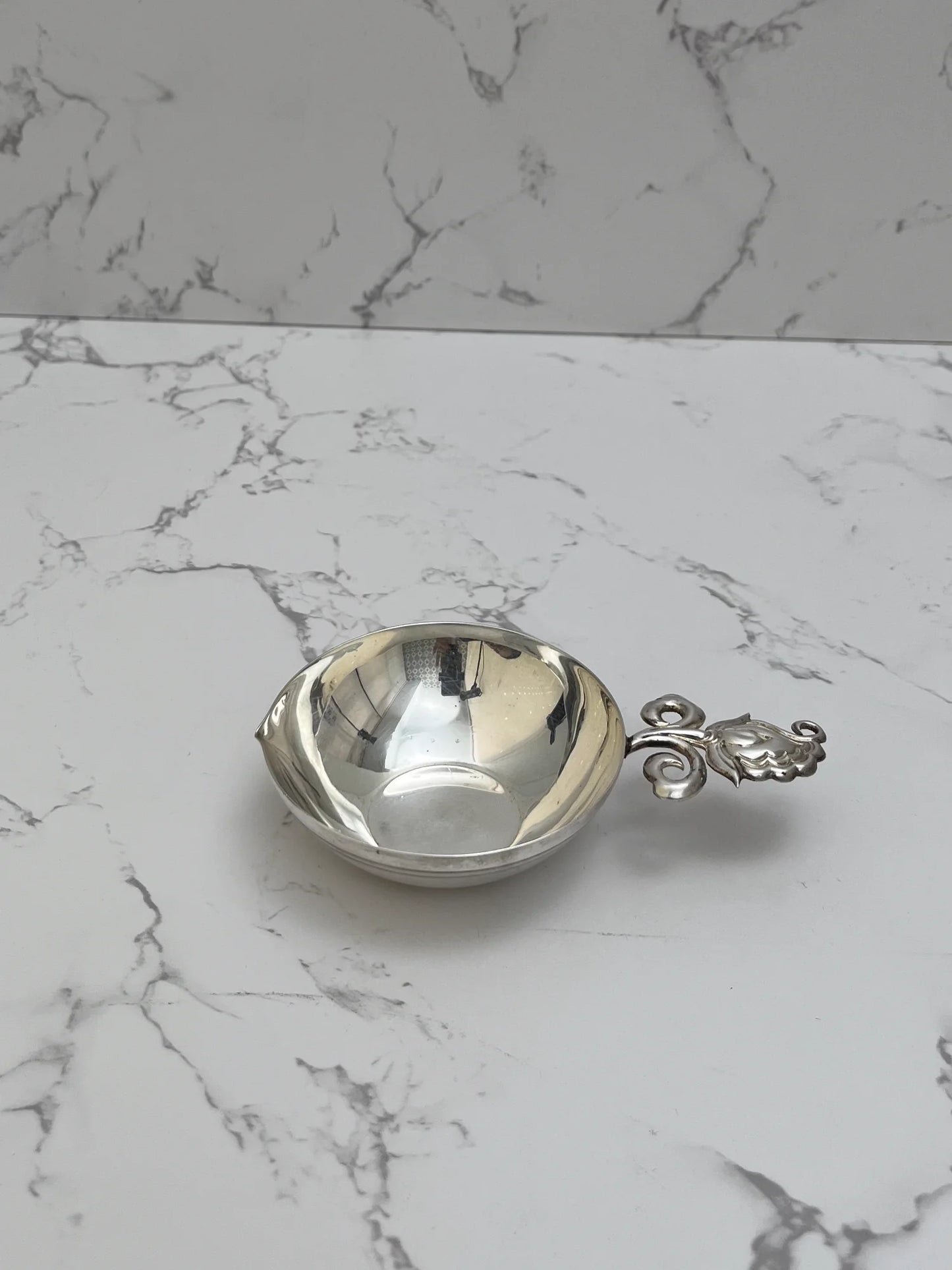 LEAF HANDLE DIYA