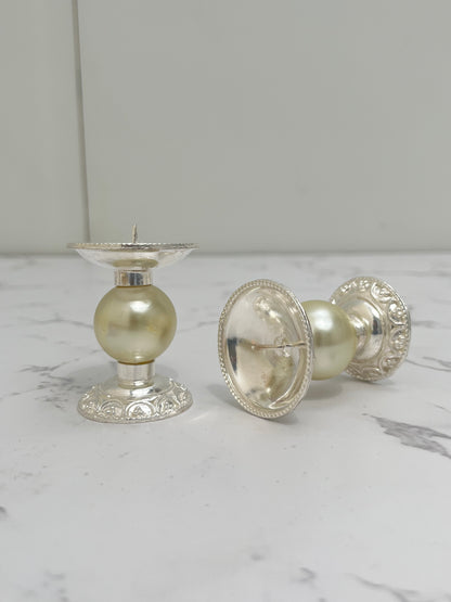 PEARL CANDLE STAND