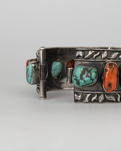 SEMI-PRECIOUS STONE KADA
