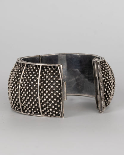 SILVER GARNET BANGLE