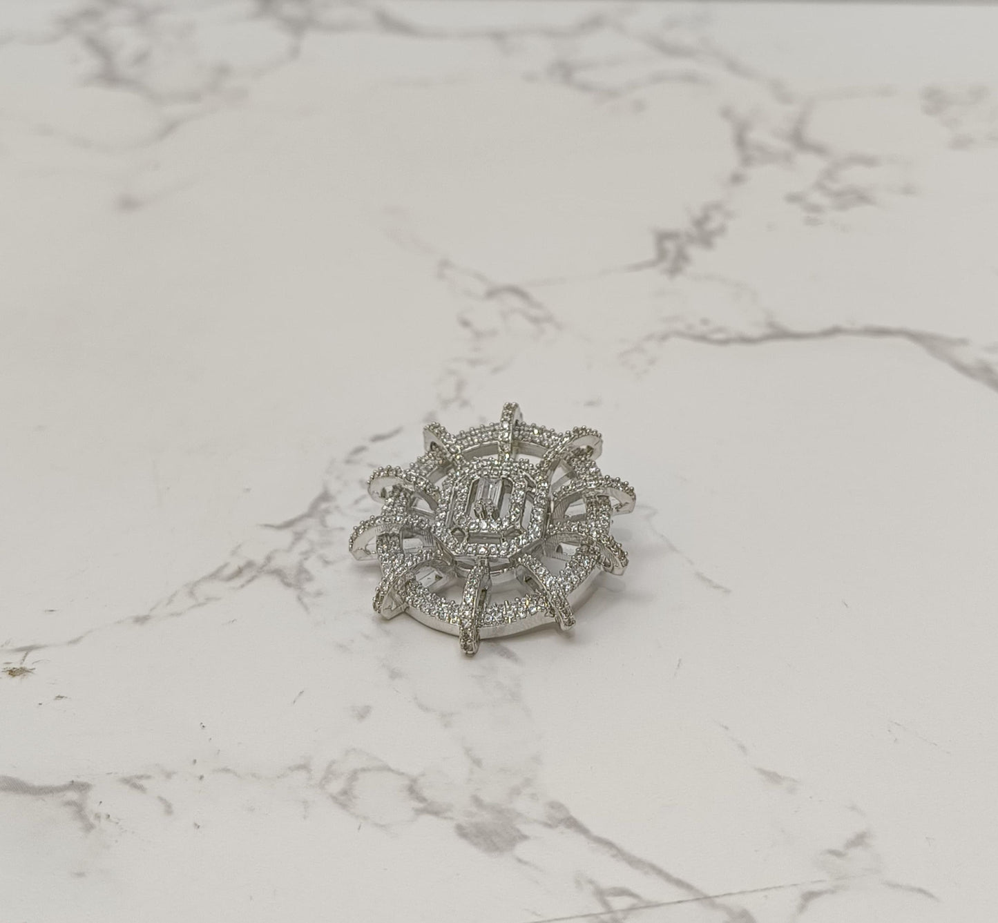WHEEL BROOCH
