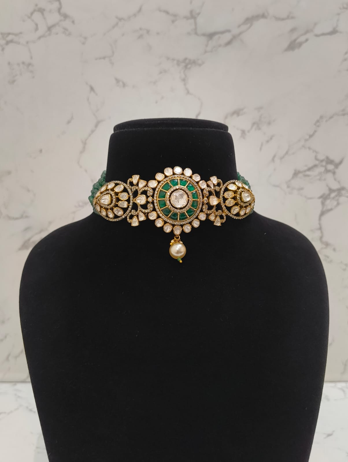 GREEN MOISSANITE CHOKER NECKLACE