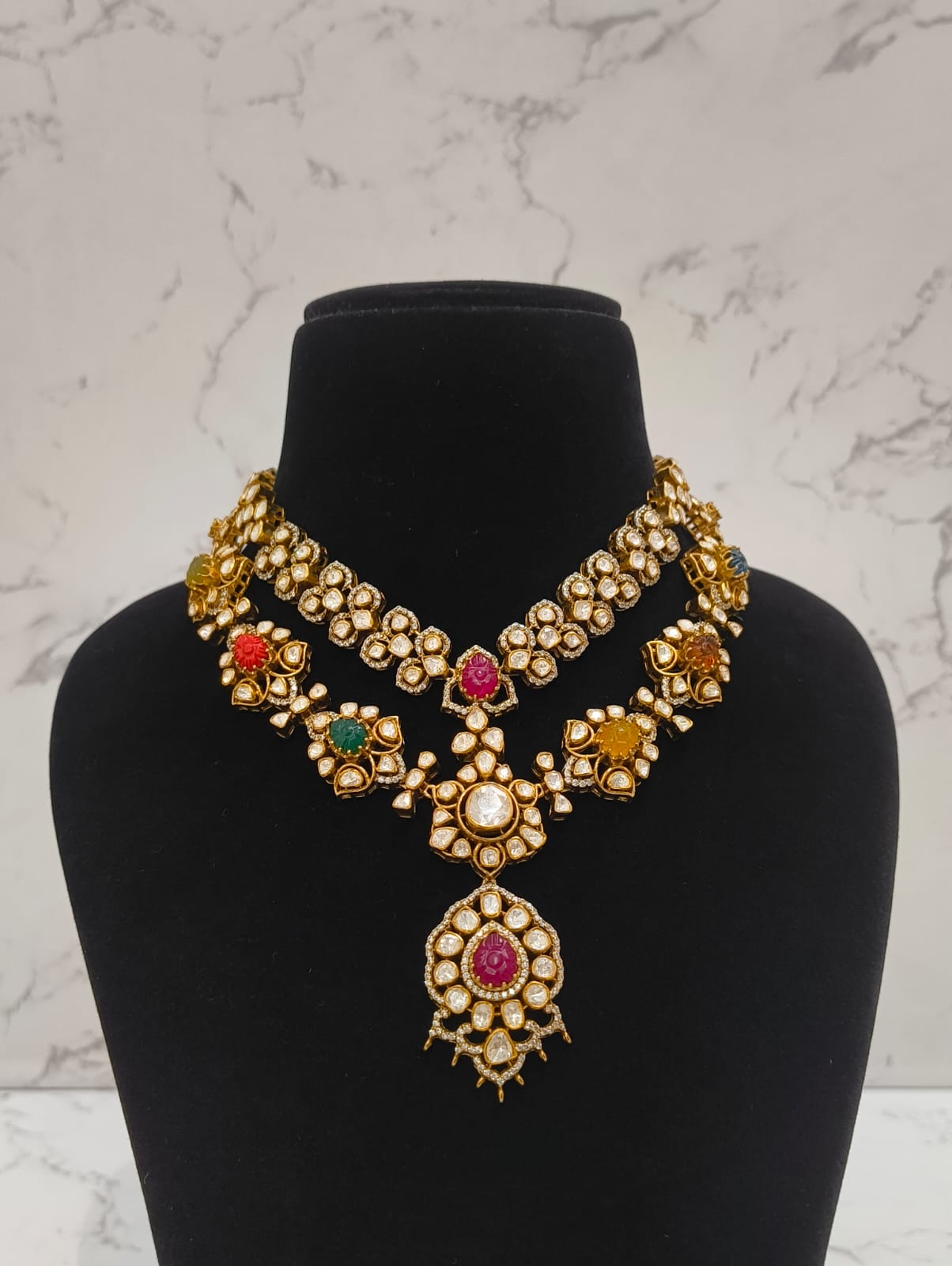 GOLD TONE BRIDAL NECKLACE