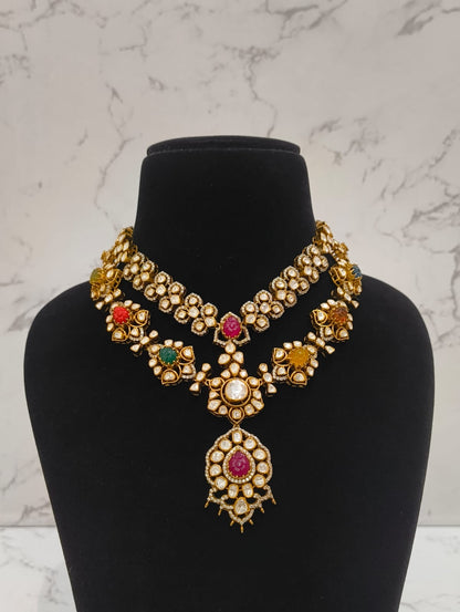 GOLD TONE BRIDAL NECKLACE