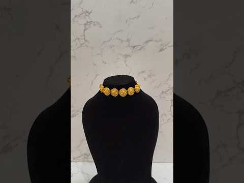GOLD CHOKER NECKLACE
